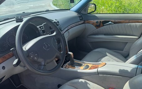 Mercedes-Benz E-Класс, 2002 год, 1 000 000 рублей, 8 фотография