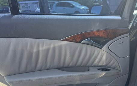 Mercedes-Benz E-Класс, 2002 год, 1 000 000 рублей, 9 фотография