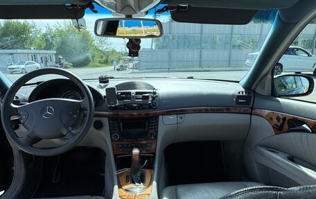 Mercedes-Benz E-Класс, 2002 год, 1 000 000 рублей, 12 фотография
