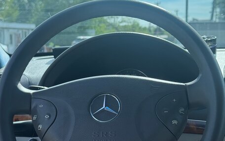 Mercedes-Benz E-Класс, 2002 год, 1 000 000 рублей, 14 фотография