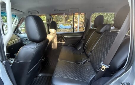 Mitsubishi Pajero IV, 2011 год, 1 600 000 рублей, 7 фотография