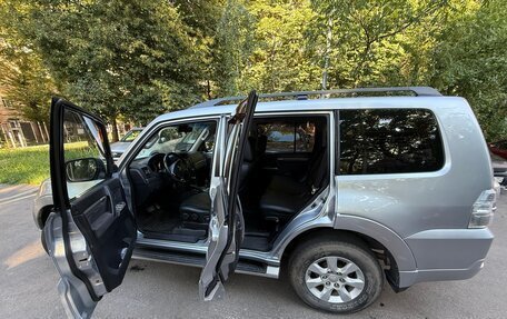 Mitsubishi Pajero IV, 2011 год, 1 600 000 рублей, 13 фотография