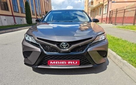 Toyota Camry, 2018 год, 2 150 000 рублей, 2 фотография