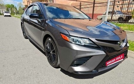 Toyota Camry, 2018 год, 2 150 000 рублей, 6 фотография