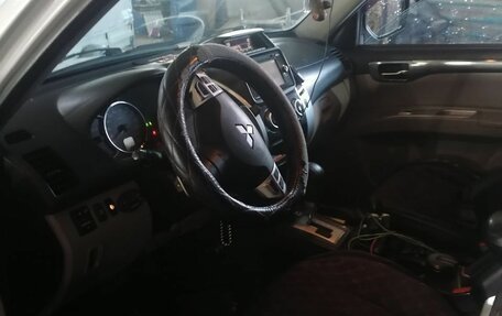 Mitsubishi Pajero Sport II рестайлинг, 2014 год, 1 700 000 рублей, 12 фотография