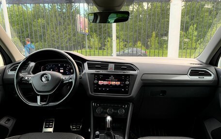 Volkswagen Tiguan II, 2019 год, 2 679 000 рублей, 10 фотография
