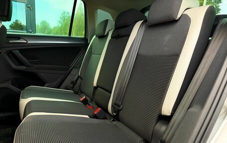 Volkswagen Tiguan II, 2019 год, 2 679 000 рублей, 20 фотография