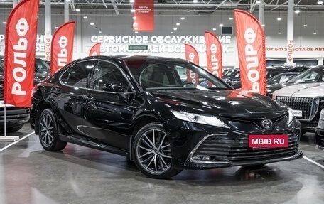 Toyota Camry, 2021 год, 3 199 700 рублей, 6 фотография