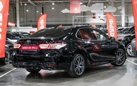 Toyota Camry, 2021 год, 3 199 700 рублей, 8 фотография