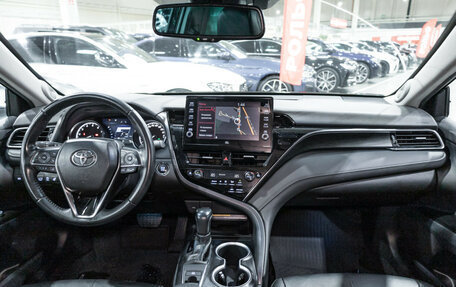 Toyota Camry, 2021 год, 3 199 700 рублей, 14 фотография