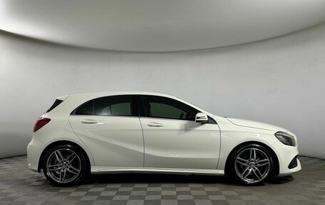 Mercedes-Benz A-Класс, 2016 год, 1 799 000 рублей, 4 фотография