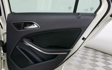 Mercedes-Benz A-Класс, 2016 год, 1 799 000 рублей, 23 фотография