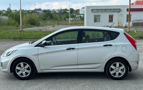 Hyundai Solaris II рестайлинг, 2012 год, 739 000 рублей, 3 фотография