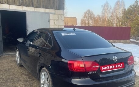 Volkswagen Jetta VI, 2013 год, 900 000 рублей, 4 фотография