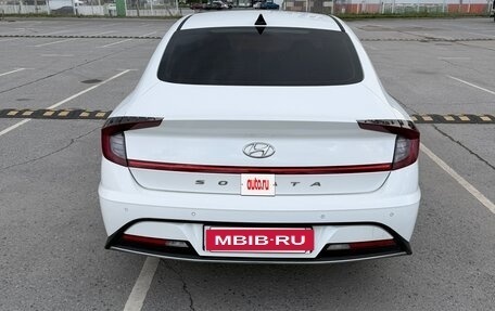 Hyundai Sonata VIII, 2021 год, 2 170 000 рублей, 2 фотография
