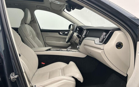 Volvo XC60 II, 2024 год, 5 381 637 рублей, 9 фотография