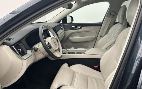 Volvo XC60 II, 2024 год, 5 381 637 рублей, 10 фотография