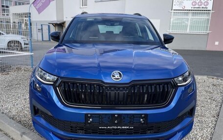 Skoda Kodiaq I, 2023 год, 2 810 300 рублей, 2 фотография