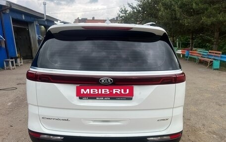 KIA Carnival, 2021 год, 3 750 000 рублей, 3 фотография