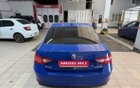 Skoda Superb III рестайлинг, 2018 год, 1 788 000 рублей, 4 фотография