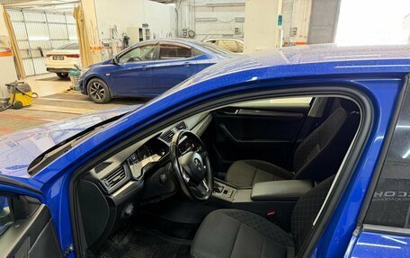 Skoda Superb III рестайлинг, 2018 год, 1 788 000 рублей, 6 фотография