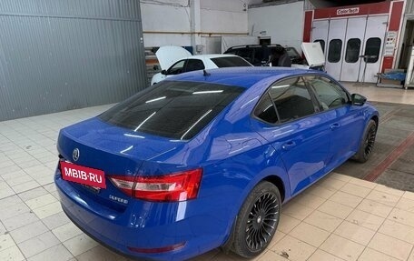 Skoda Superb III рестайлинг, 2018 год, 1 788 000 рублей, 2 фотография