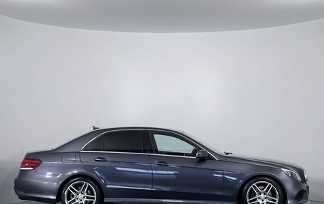 Mercedes-Benz E-Класс, 2015 год, 2 250 000 рублей, 4 фотография