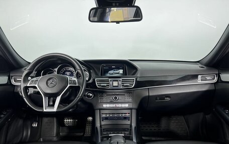 Mercedes-Benz E-Класс, 2015 год, 2 250 000 рублей, 14 фотография
