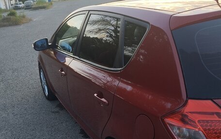 KIA cee'd I рестайлинг, 2010 год, 650 000 рублей, 6 фотография