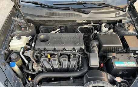 KIA Magentis II рестайлинг, 2010 год, 800 000 рублей, 17 фотография