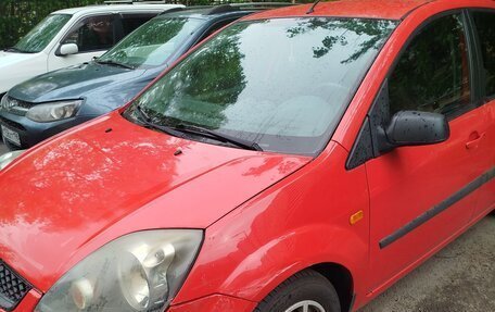 Ford Fiesta, 2006 год, 400 000 рублей, 2 фотография
