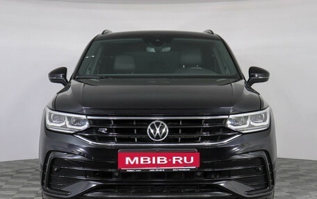 Volkswagen Tiguan II, 2021 год, 3 600 000 рублей, 2 фотография