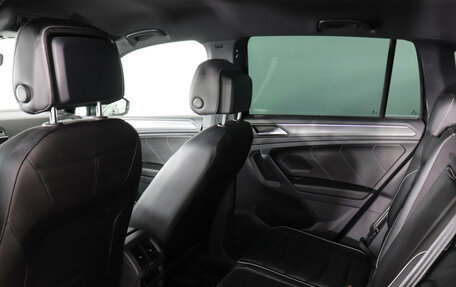 Volkswagen Tiguan II, 2021 год, 3 600 000 рублей, 13 фотография