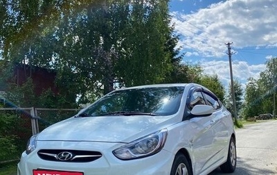 Hyundai Solaris II рестайлинг, 2013 год, 700 000 рублей, 1 фотография