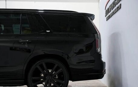 Cadillac Escalade V, 2023 год, 12 497 000 рублей, 9 фотография