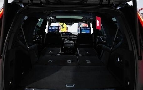 Cadillac Escalade V, 2023 год, 12 497 000 рублей, 20 фотография