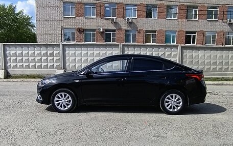 Hyundai Solaris II рестайлинг, 2017 год, 1 275 000 рублей, 5 фотография