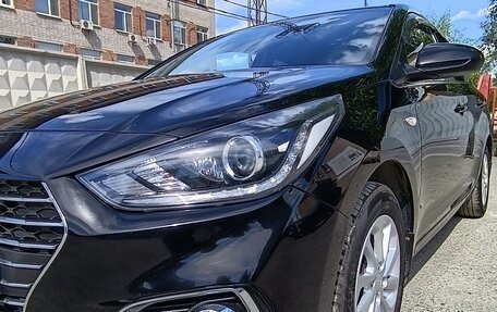 Hyundai Solaris II рестайлинг, 2017 год, 1 275 000 рублей, 9 фотография