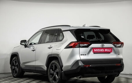 Toyota RAV4, 2021 год, 3 089 000 рублей, 8 фотография