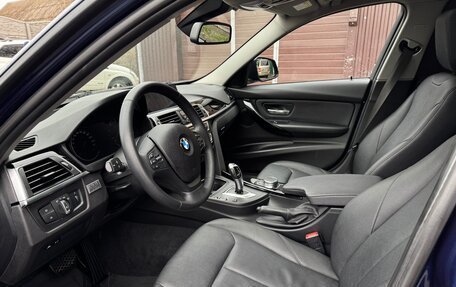 BMW 3 серия, 2018 год, 2 800 000 рублей, 15 фотография