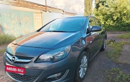 Opel Astra J, 2015 год, 1 000 000 рублей, 4 фотография
