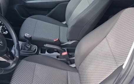 KIA Rio IV, 2018 год, 1 305 000 рублей, 12 фотография