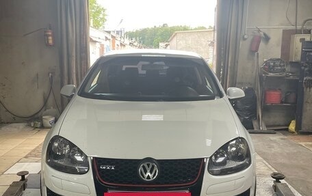 Volkswagen Golf V, 2003 год, 450 000 рублей, 2 фотография