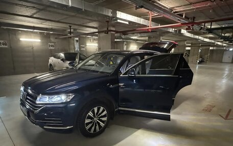 Volkswagen Touareg III, 2019 год, 4 000 000 рублей, 17 фотография