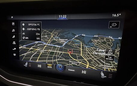Volkswagen Touareg III, 2019 год, 4 000 000 рублей, 18 фотография
