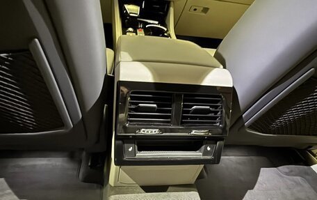 Volkswagen Touareg III, 2019 год, 4 000 000 рублей, 16 фотография