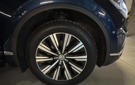 Volkswagen Touareg III, 2019 год, 4 000 000 рублей, 23 фотография