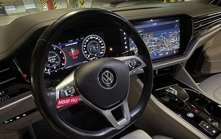 Volkswagen Touareg III, 2019 год, 4 000 000 рублей, 15 фотография