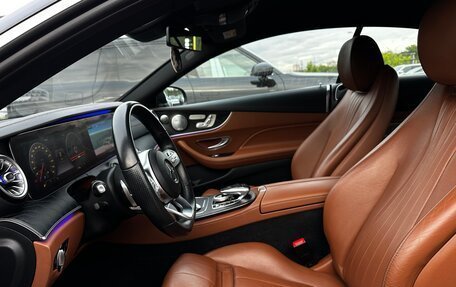 Mercedes-Benz E-Класс, 2018 год, 3 500 000 рублей, 17 фотография