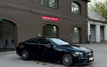 Mercedes-Benz E-Класс, 2018 год, 3 500 000 рублей, 10 фотография